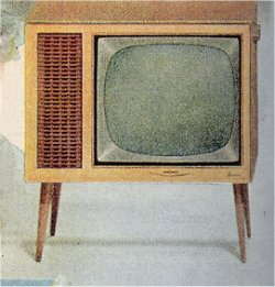  &copy; boomers pinups - 1950's rca tv